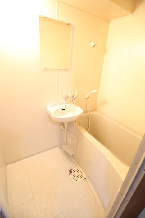 物件内観写真12　(バス／シャワールーム等)