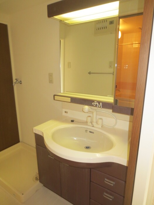 物件内観写真13　(洗面)