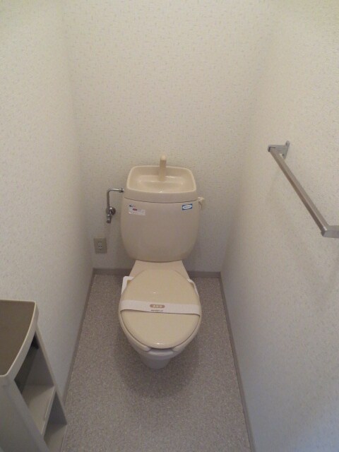 物件内観写真15　(トイレ)