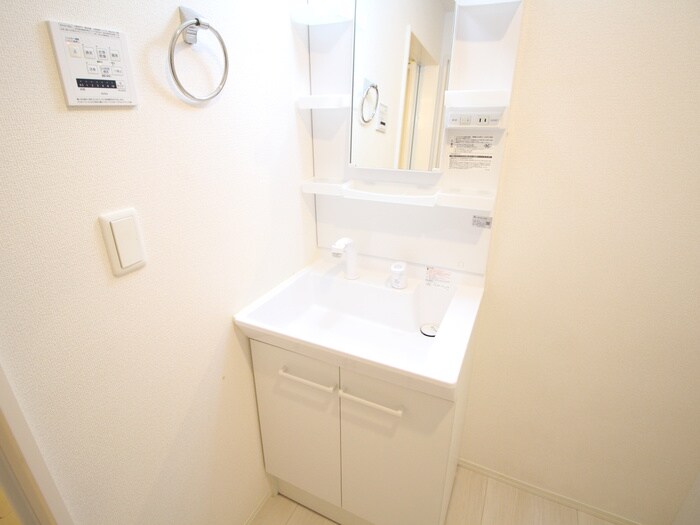 物件内観写真11　(洗面)