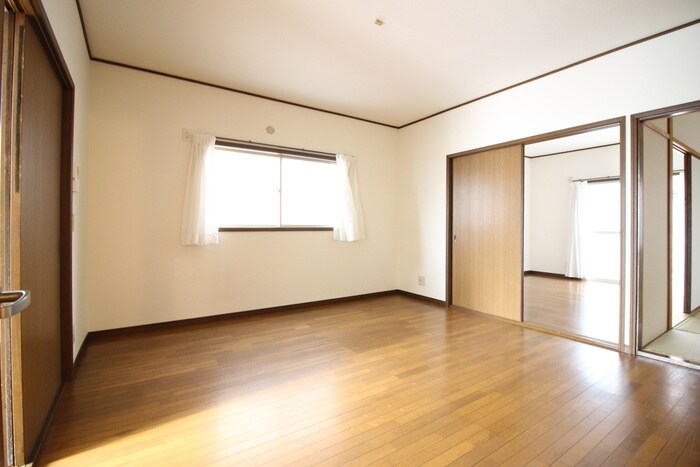 物件内観写真8　(居室)