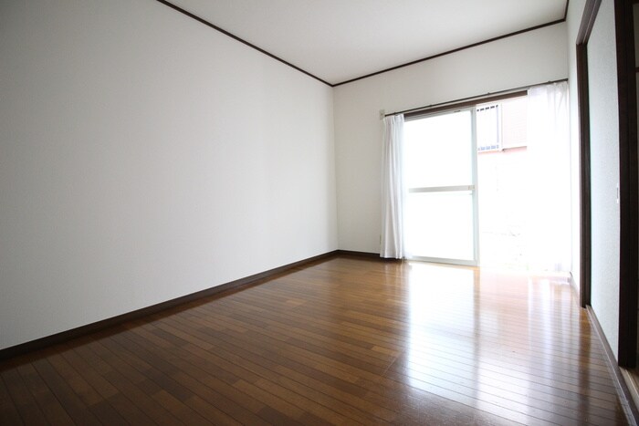 物件内観写真11　(居室)