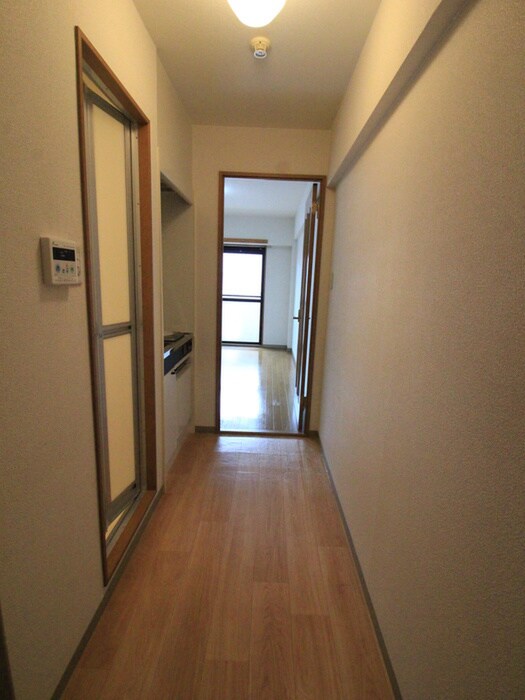 物件内観写真20　(廊下)