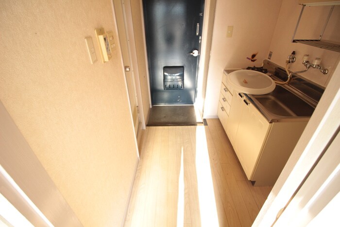 物件内観写真9　(廊下)