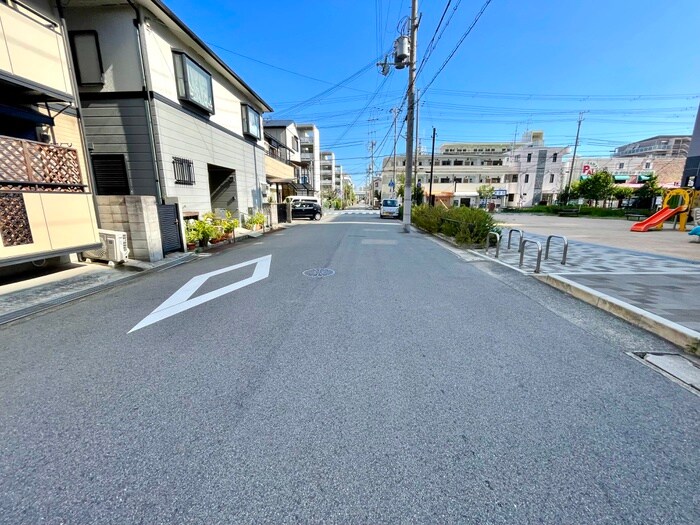 物件外観写真6　(周辺環境)