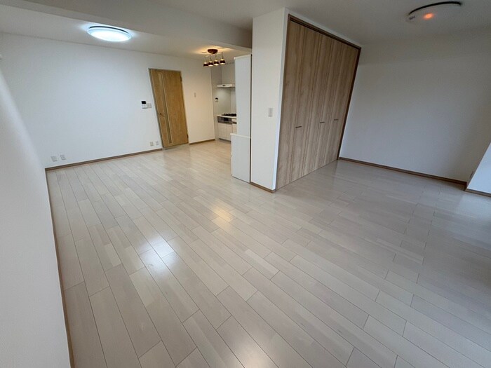 物件内観写真11　(居室)