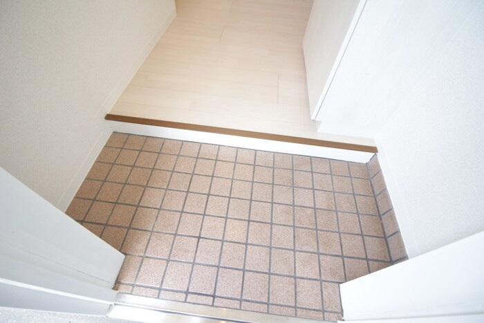 物件内観写真22　(玄関)