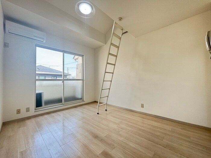 物件内観写真8　(居室)