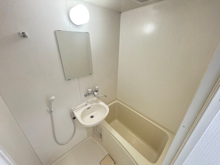 物件内観写真12　(バス／シャワールーム等)