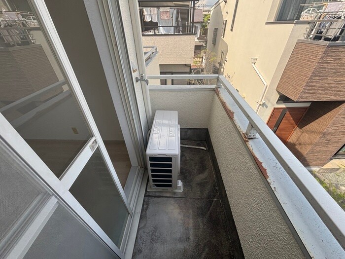 物件内観写真14　(洗濯機置場)