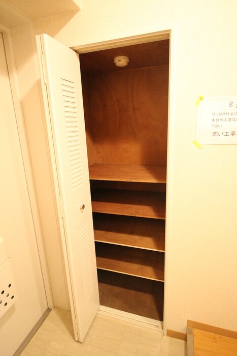 物件内観写真8　(靴箱)