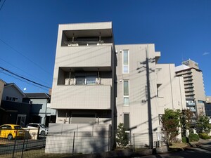 旭化成ヘーベルメゾン逆瀬川外観写真