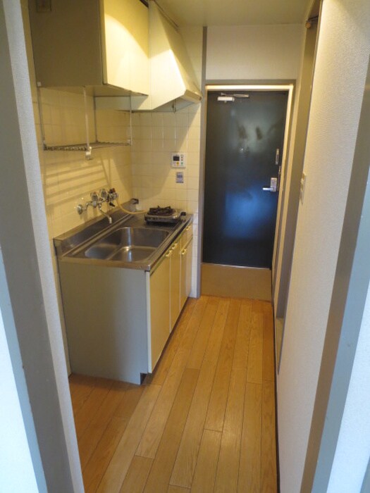 物件内観写真11　(廊下)