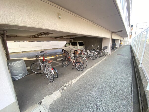 駐輪場