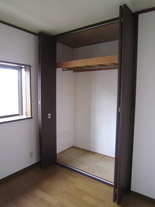 物件内観写真10　(収納)