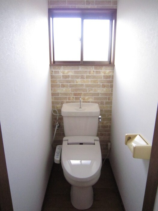 物件内観写真12　(トイレ)