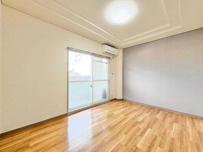 物件内観写真8　(居室)