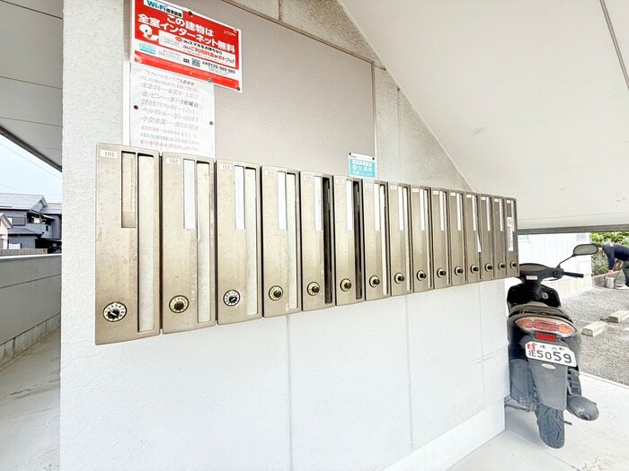 物件外観写真4　(建物設備)