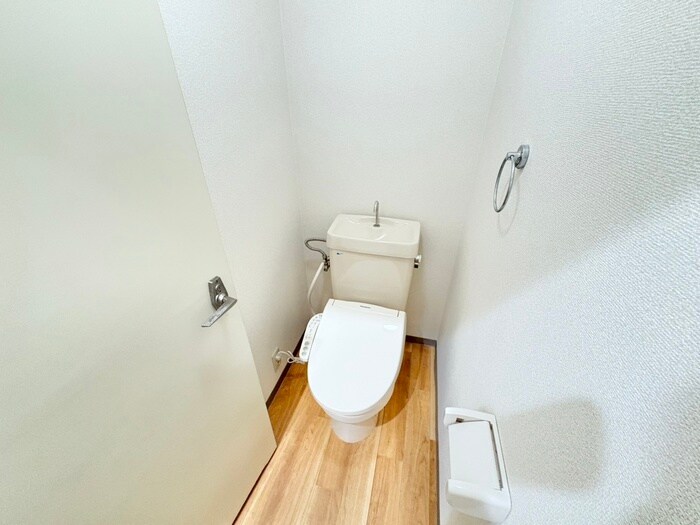 物件内観写真11　(トイレ)