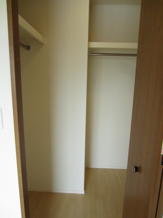 物件内観写真6　(収納)
