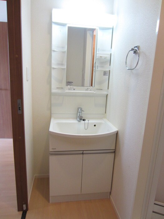 物件内観写真9　(洗面)