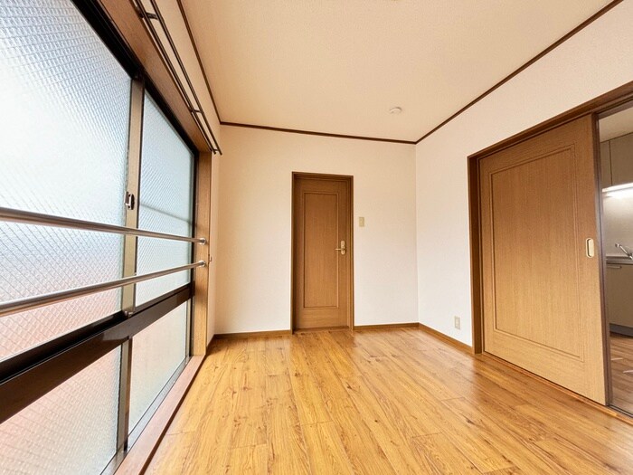 物件内観写真16　(居室)