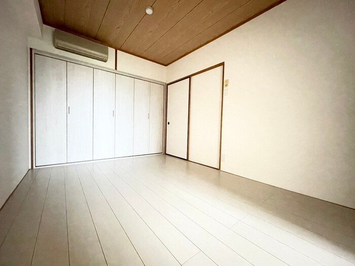 物件内観写真12　(居室)