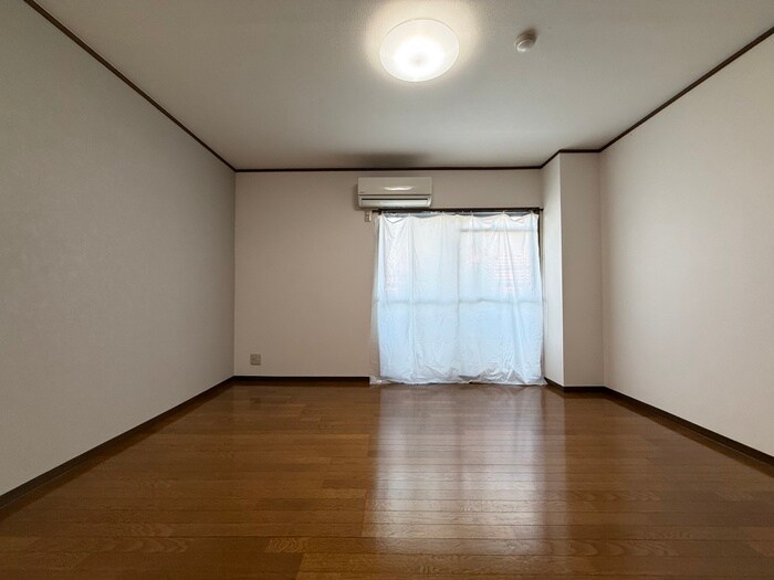 物件内観写真12　(居室)