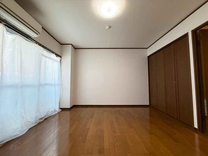 物件内観写真13　(居室)