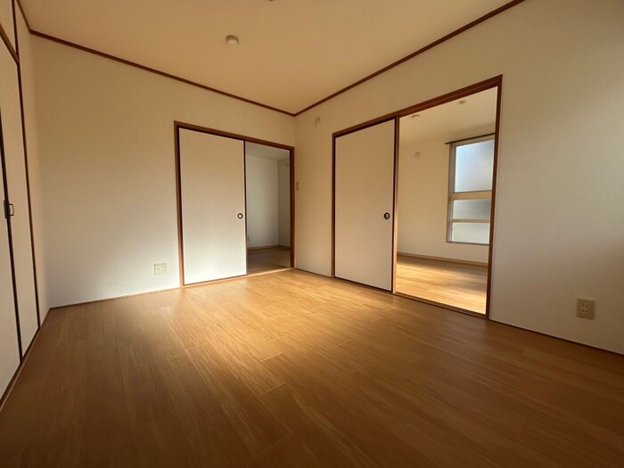 物件内観写真8　(居室)