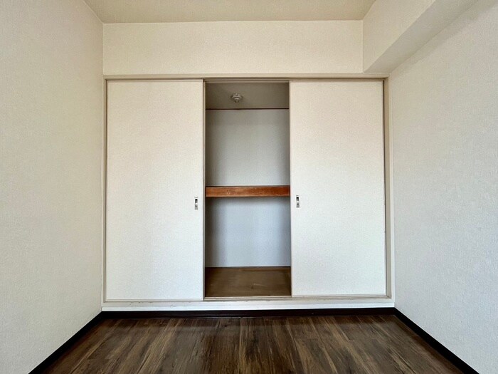 物件内観写真11　(収納)