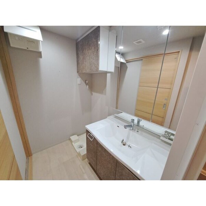 物件内観写真13　(収納)