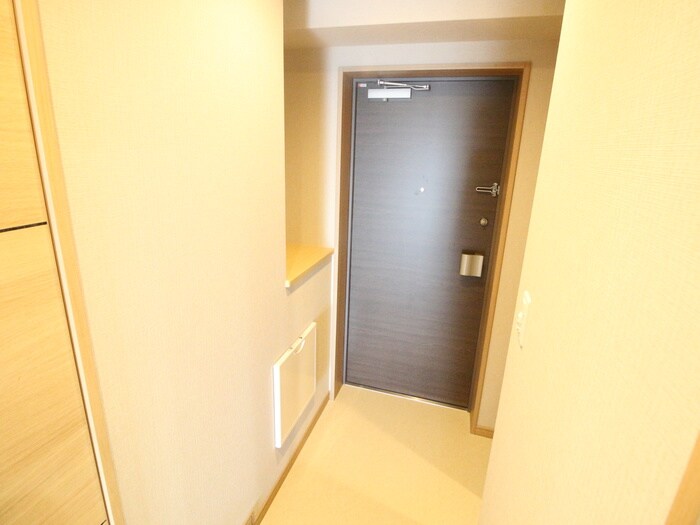 物件内観写真15　(玄関)