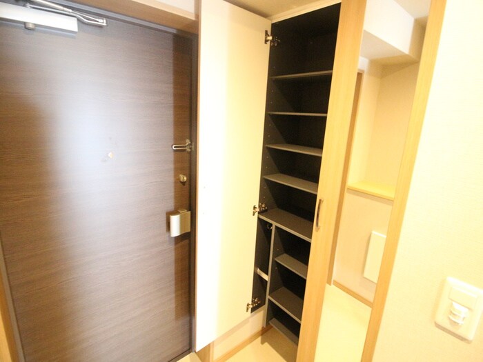 物件内観写真16　(靴箱)