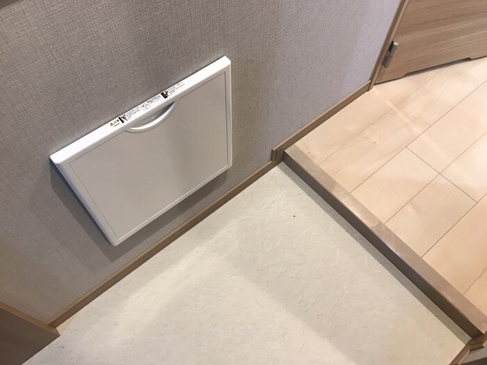 物件内観写真17　(玄関)