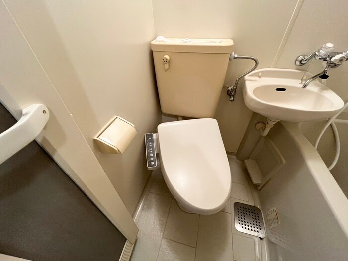 物件内観写真10　(トイレ)