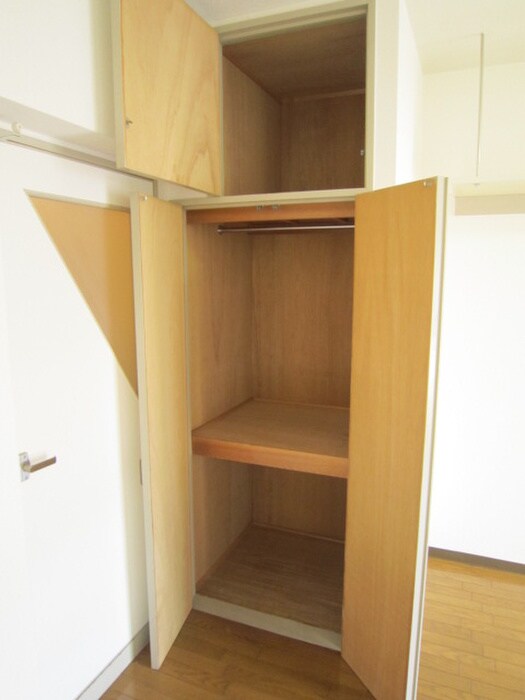 物件内観写真12　(収納)