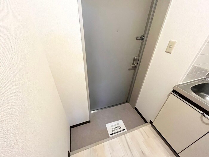物件内観写真15　(玄関)