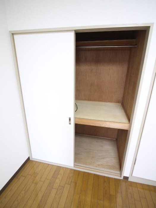 物件内観写真16　(収納)