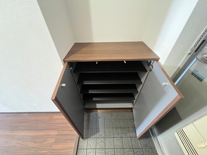 物件内観写真15　(靴箱)