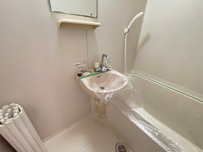 物件内観写真12　(洗面)