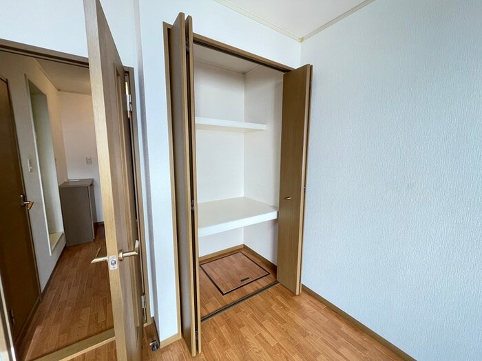 物件内観写真20　(収納)