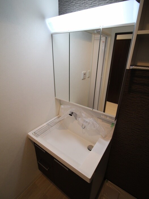 物件内観写真9　(洗面)