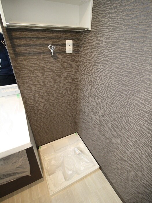 物件内観写真10　(洗濯機置場)