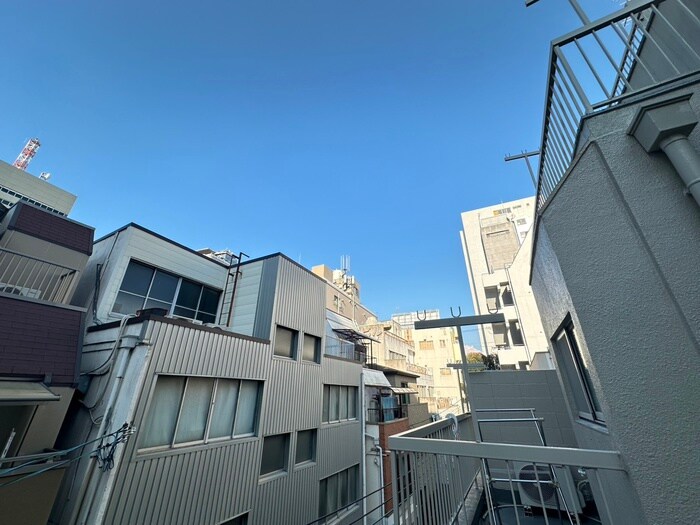 物件内観写真14　(室内からの展望)