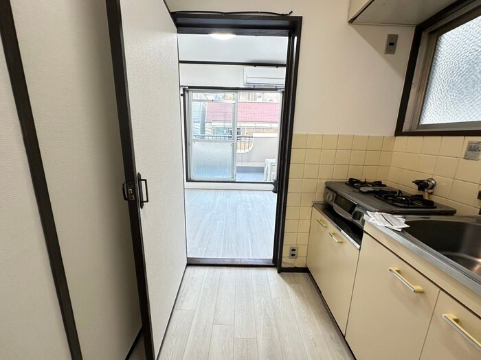 物件内観写真17　(廊下)