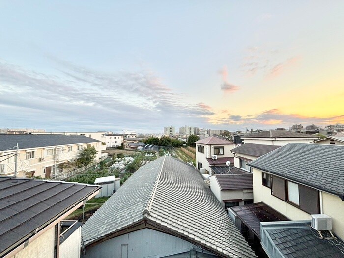 物件内観写真22　(室内からの展望)