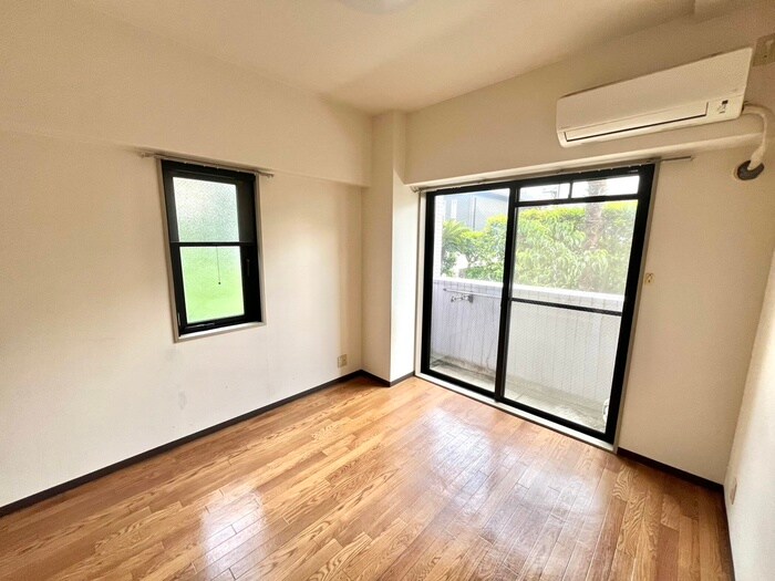 物件内観写真10　(居室)