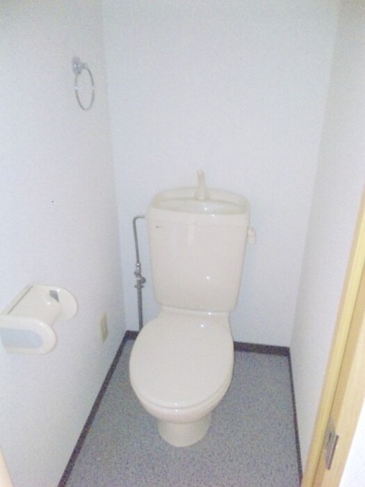 物件内観写真11　(トイレ)