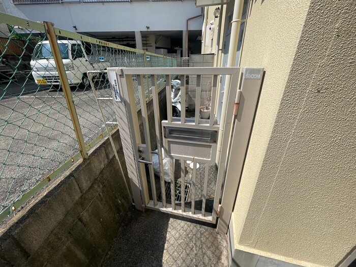 物件外観写真6　(建物設備)